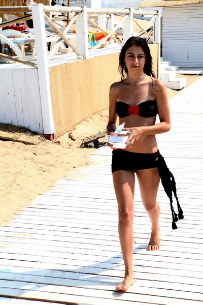 Models & Bottles 